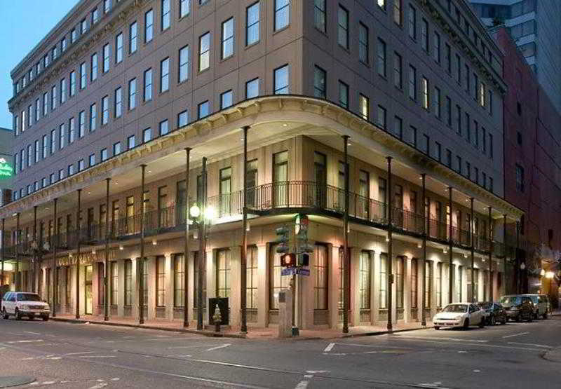 Готель Courtyard By Marriott New Orleans Downtown Near The French Quarter Екстер'єр фото